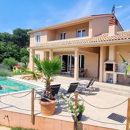 Villa Mira Pula Exterior photo